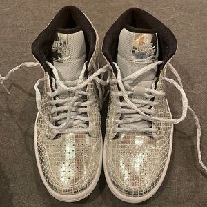 Size 7.5 Jordan 1 mid Disco Ball (2020) Rare *MOVING, MUST GO*